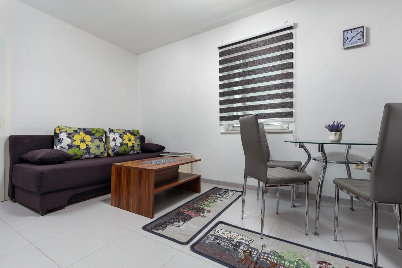 Top Central Apartments Пула Екстериор снимка