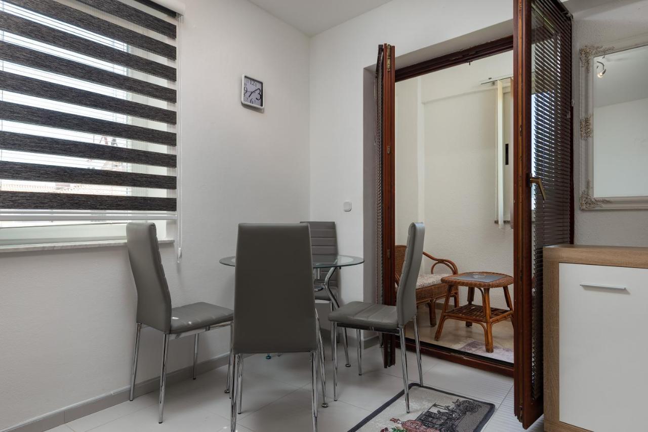 Top Central Apartments Пула Екстериор снимка
