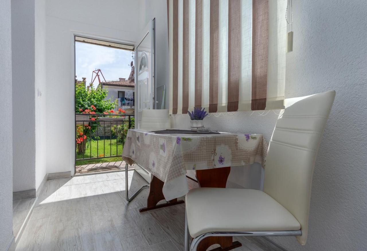 Top Central Apartments Пула Екстериор снимка