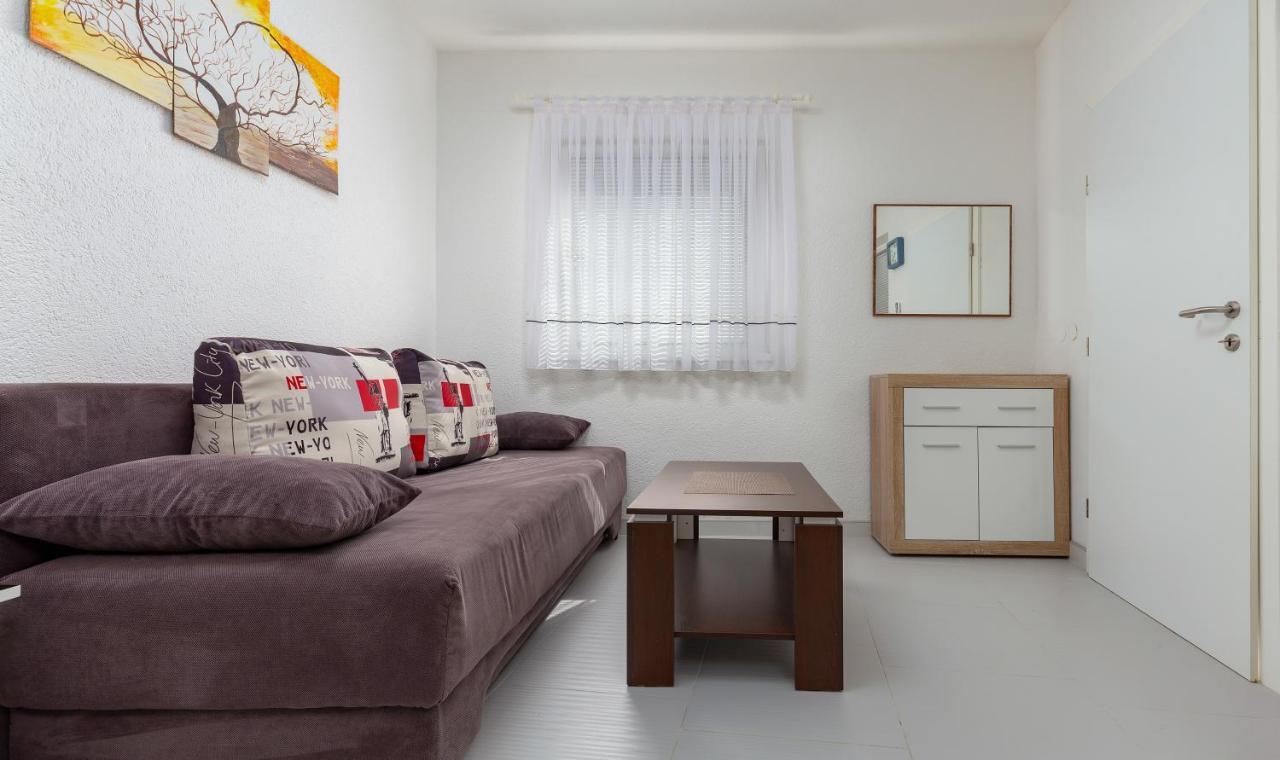 Top Central Apartments Пула Екстериор снимка