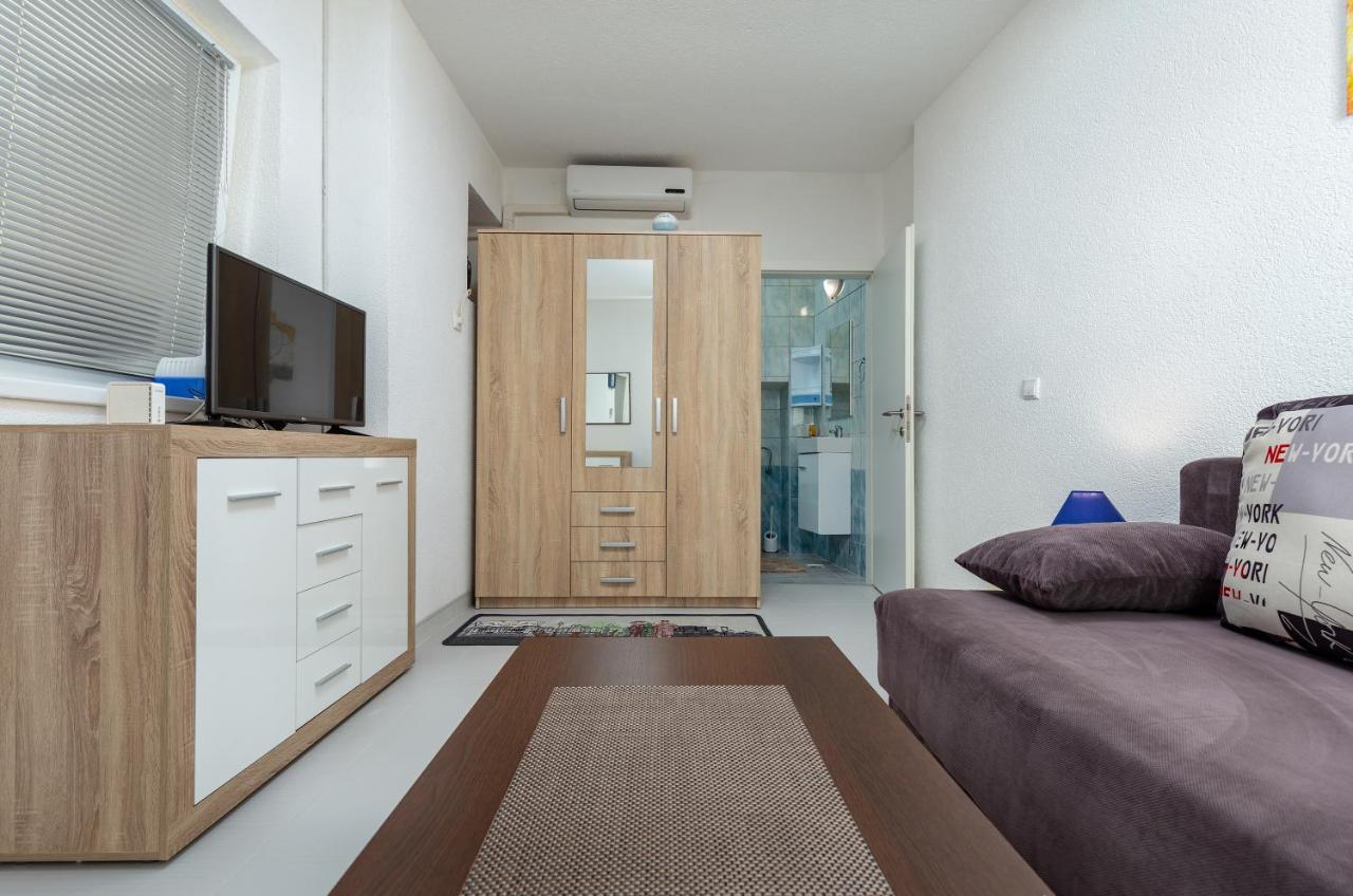Top Central Apartments Пула Екстериор снимка