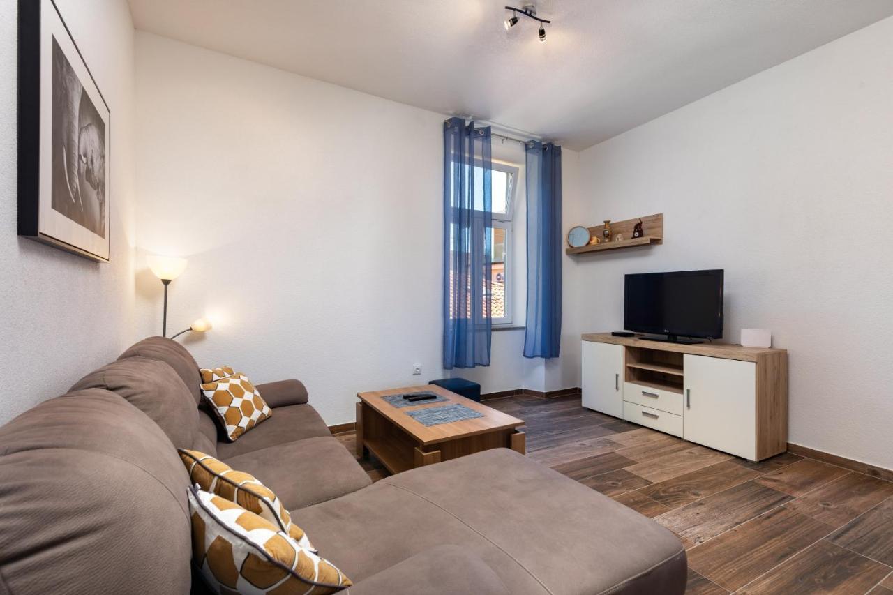 Top Central Apartments Пула Екстериор снимка