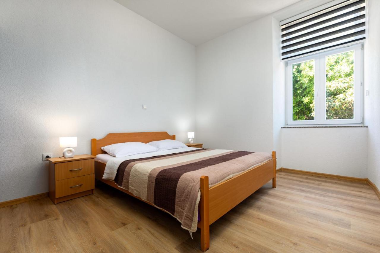 Top Central Apartments Пула Екстериор снимка