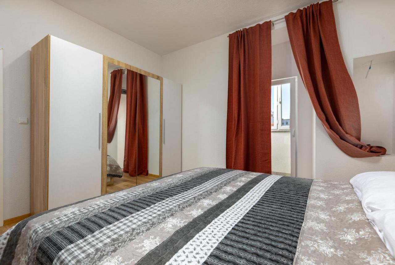 Top Central Apartments Пула Екстериор снимка