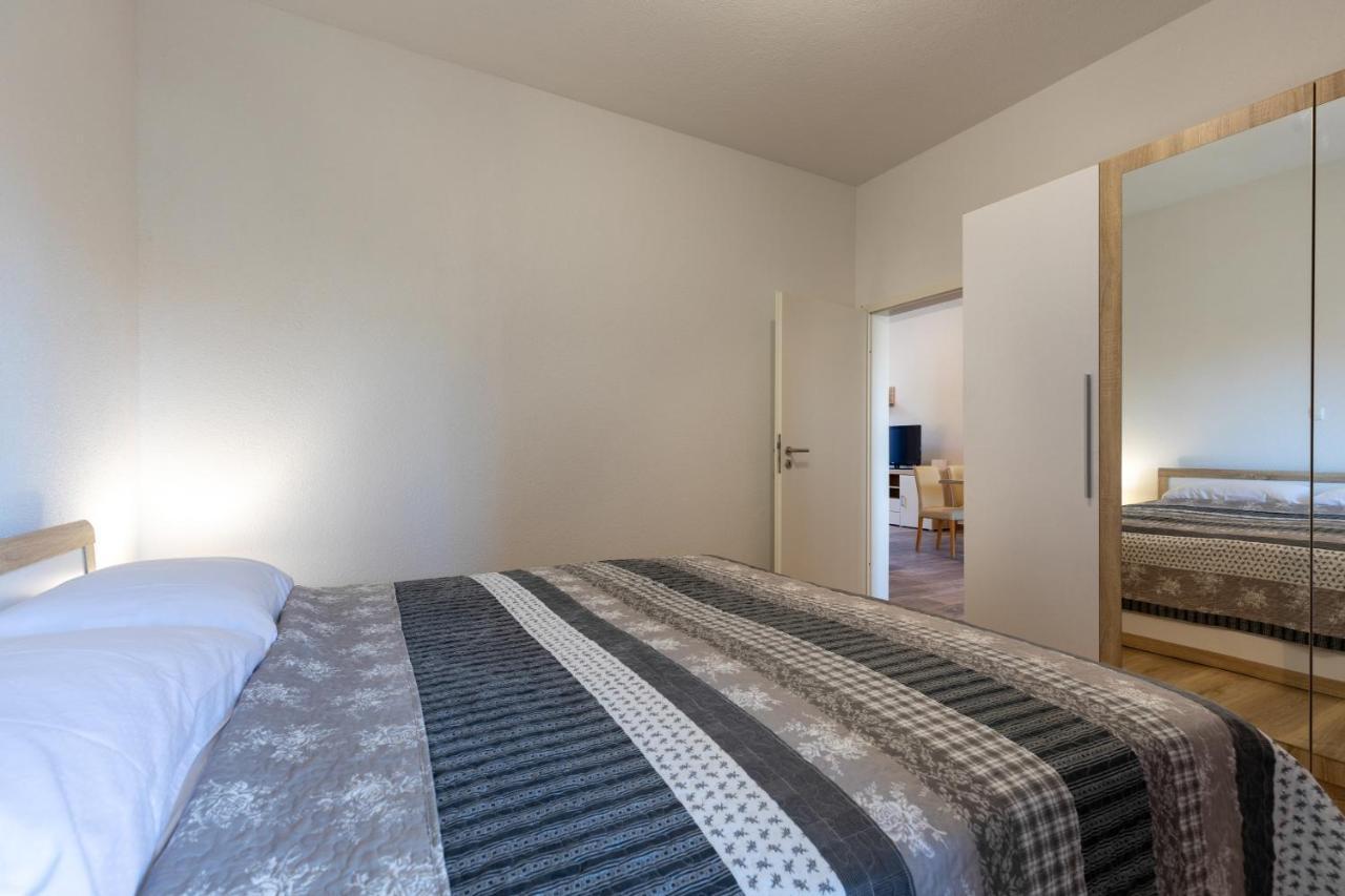 Top Central Apartments Пула Екстериор снимка